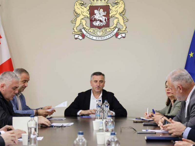 სახელმწიფო რწმუნებულის პაპუნა მარგველიძის ხელმძღვანელობით მუნიციპალიტეტის...